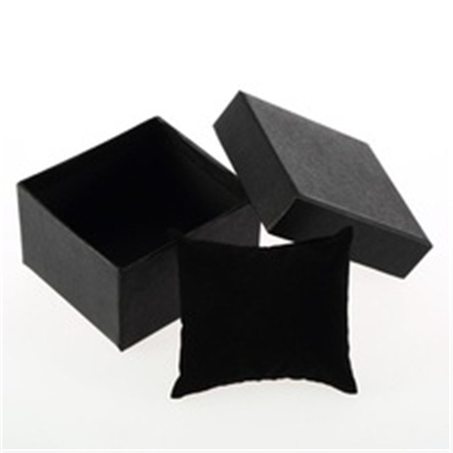 watch box with pillow (3)