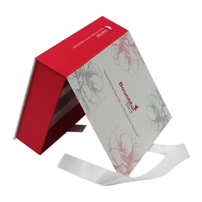 Custom Cosmetic Gift Box Packaging With Ribbon