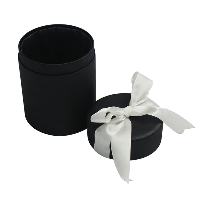 Black Round Box for Rose With White Ribbon