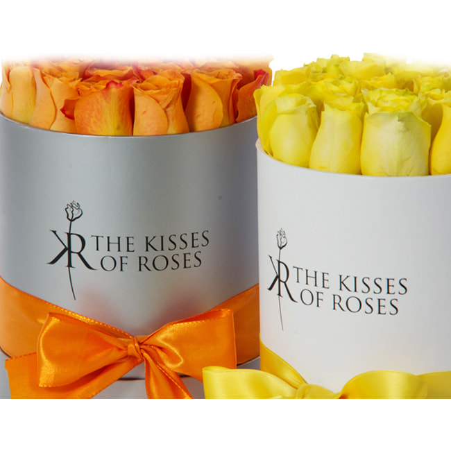 Rose Gift Boxes With Ribbon Decoration