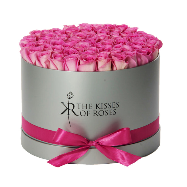 Rose Gift Boxes With Ribbon Decoration